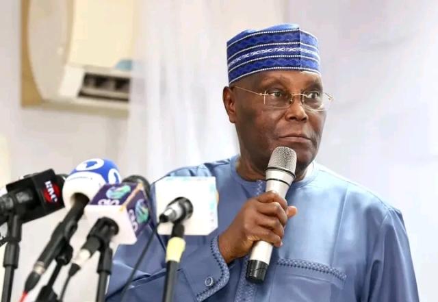 Atiku Promises To Lead Nigeria Out of Darkness