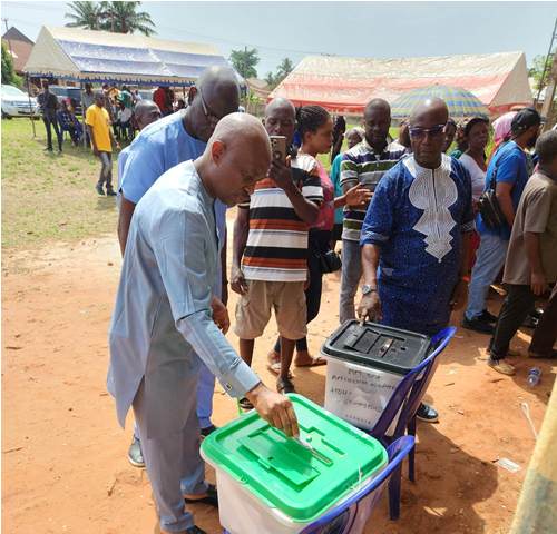 Guber/State Assembly Elections: Reps Minority Leader Elumelu Performs Civic Duty In Onicha-Uku…Decries Voter Apathy