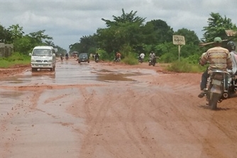 100 Days In Office: Commuters Knock Oborevwori Over Deplorable State Of Obiaruku/Abraka Road, Urges Urgent Repairs Of Road