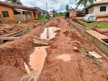 Ndudi Elumelu: Issele-Uku Market Road Construction Work Progresses …We’ll Deliver Project In Four Weeks – Site Engineer