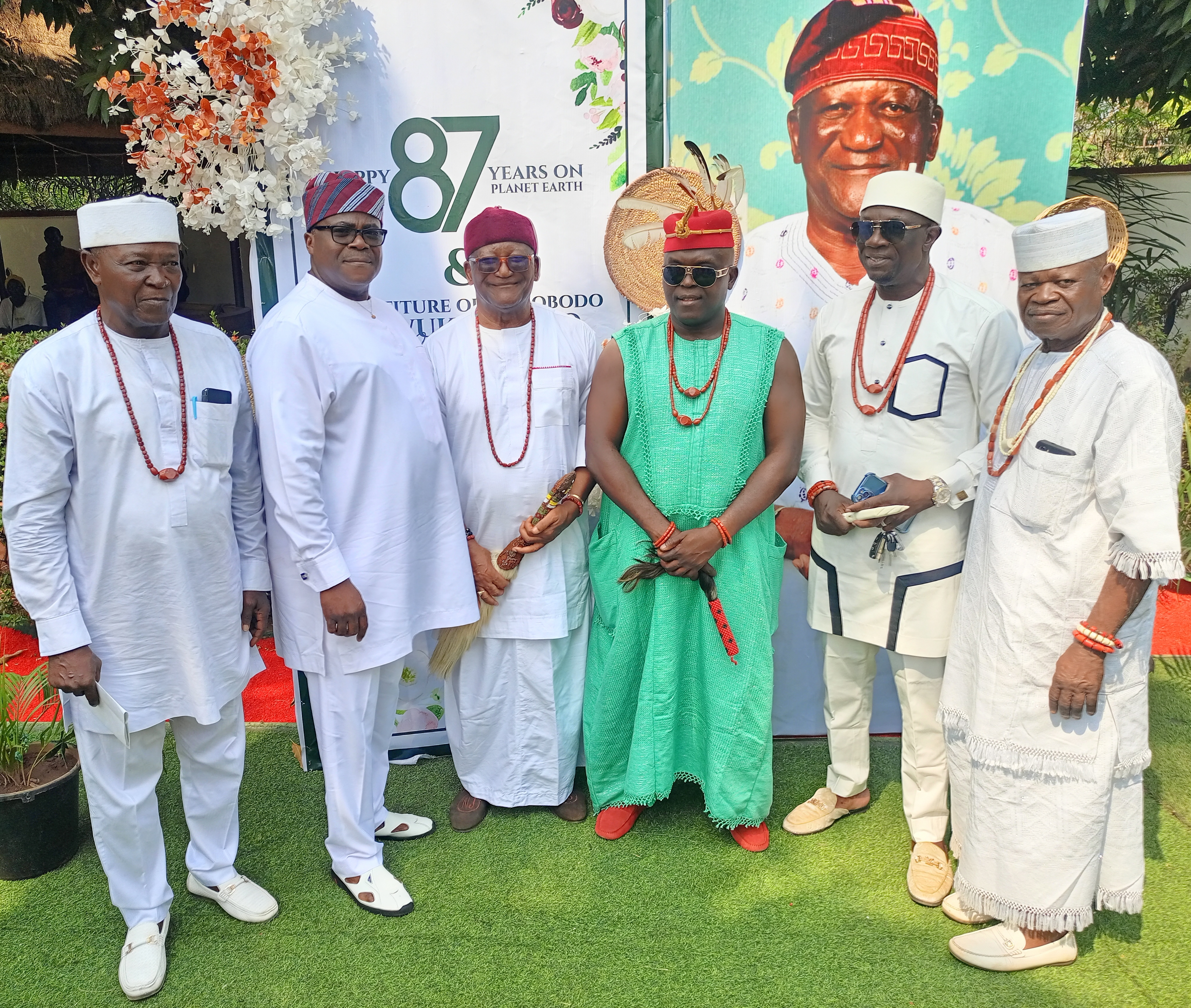 Desert Warrior, Newton Jibunoh Becomes Nna-Obodo Of Akwukwu-Igbo Amidst Celebration Of His 87th Birthday