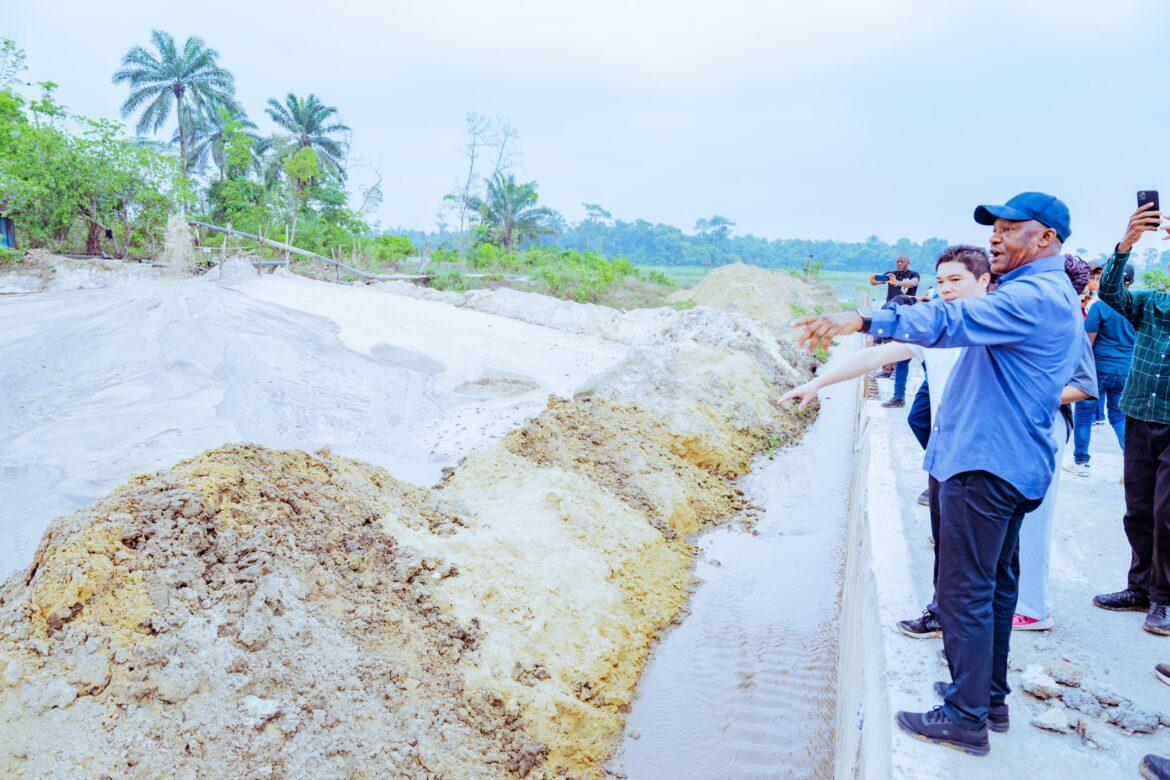 Oborevwori Silencing Critics With Legacy Projects, Says Aniagwu, As He Inspects Ongoing Storm Water Deflooding Project In Osubi