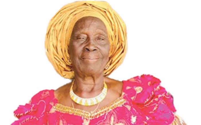 Delta Former Deputy Governor, Kingsley Otuaro Cerebrates Mama Kuku At 90