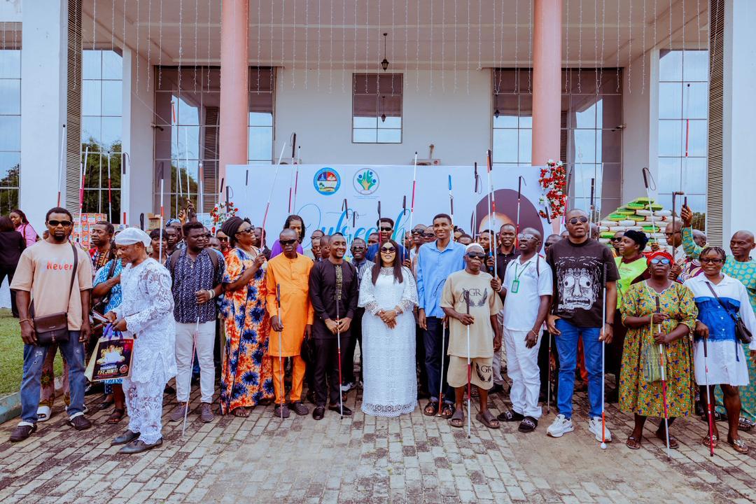 Delta First Lady Deaconess Tobore Oborevwori Empowers Visually Impaired Student With Scholarships, Assistive Devices