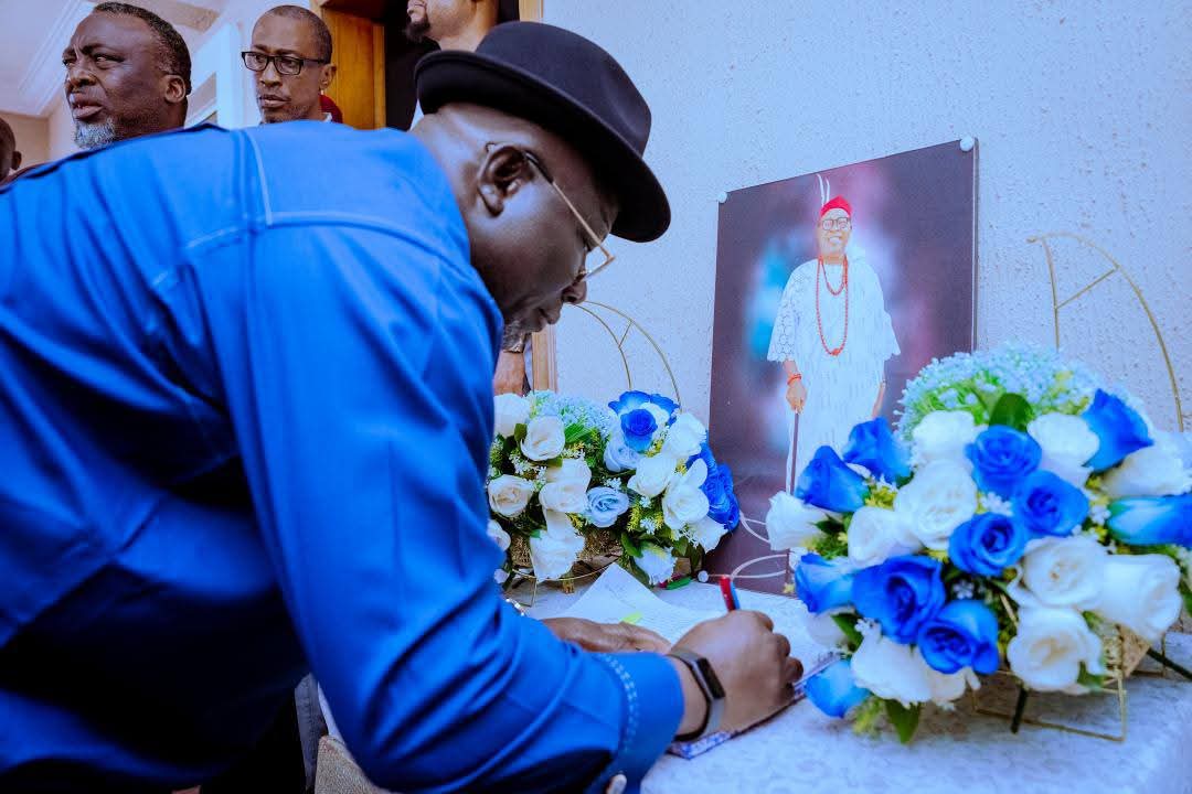Oborevwori Pays Condolence Visit To Elue Family …Describes Late Benjamin Elue As Humble, Peace-Loving Statesman