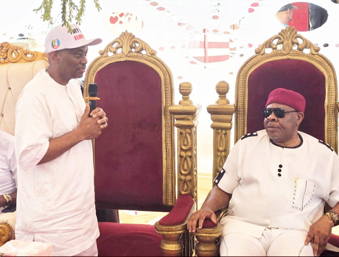 2027: Elumelu Visits Ajuduas in Ibusa, Secures Strong Backing for Reps Bid