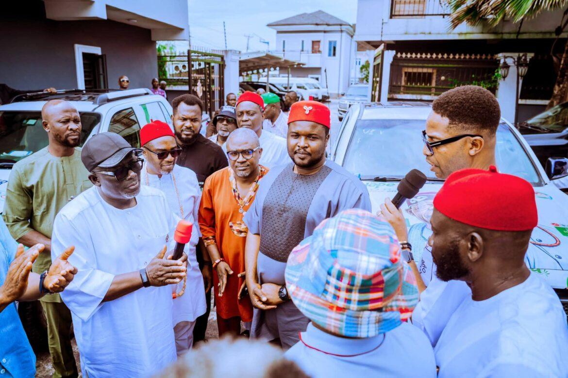 2027: Ohanaeze Traders Back Tinubu, Oborevwori, Donate Campaign Vehicles, ₦25m, Hotel Accommodations